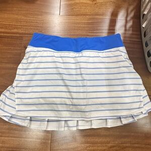 Lululemon running/tennis skirt size 8